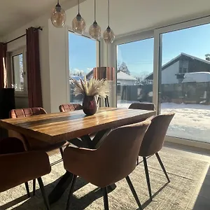  Apartment Uniqe I 95qm I Bergblick I Garten I Bbq I Seenah